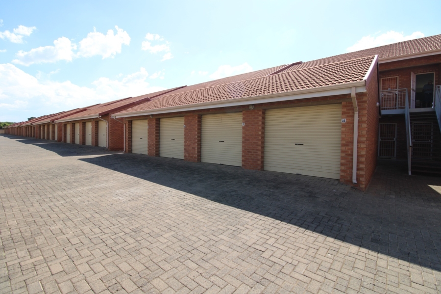 2 Bedroom Property for Sale in Pellissier Free State